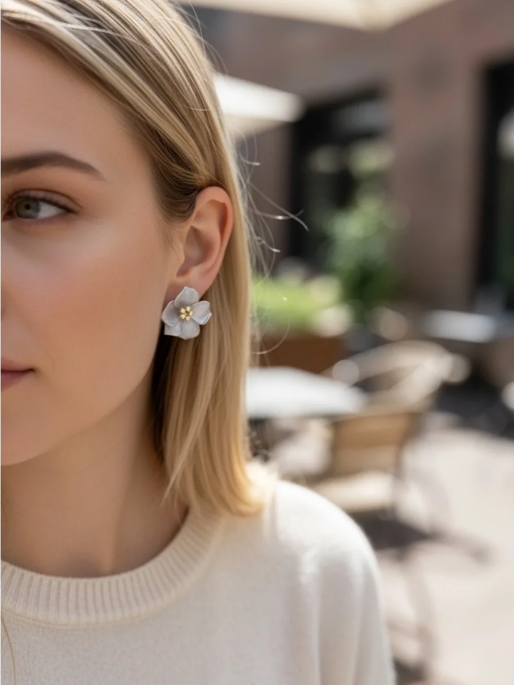 Silver Flower Stud Earrings - Elegant Floral Design